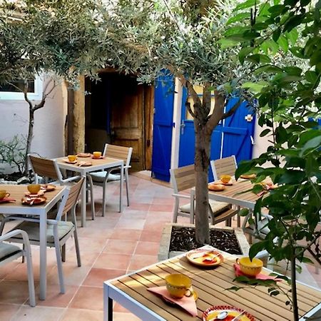 Hotel Le Colbert Awinion Zewnętrze zdjęcie