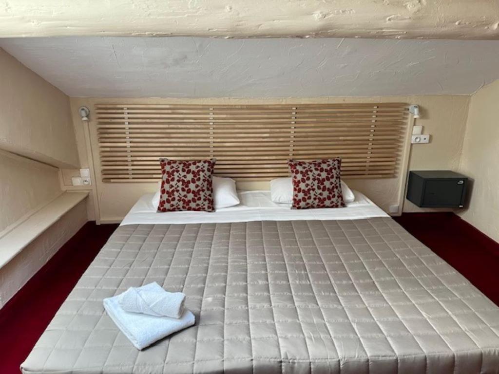Hotel Le Colbert Awinion Zewnętrze zdjęcie